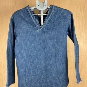 Stradivarius Denim V Neck Long Sleeve Top Small NWT Raw Hem Blue